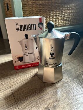 Bialetti Moka Café Stovetop Espresso Maker - Silver